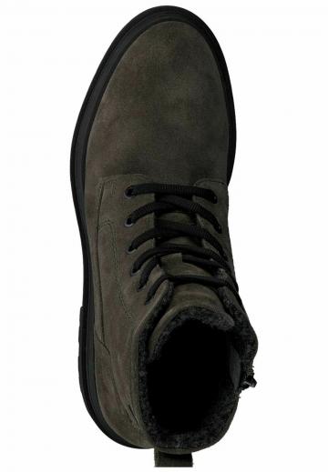 Зимние ботинки