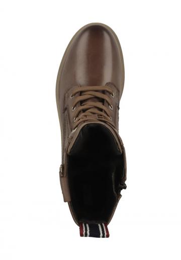 Ботинки на шнуровке