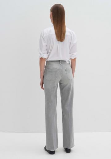 Клешеные джинсы