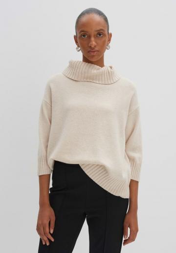 Пуловер с рукавом три четверти