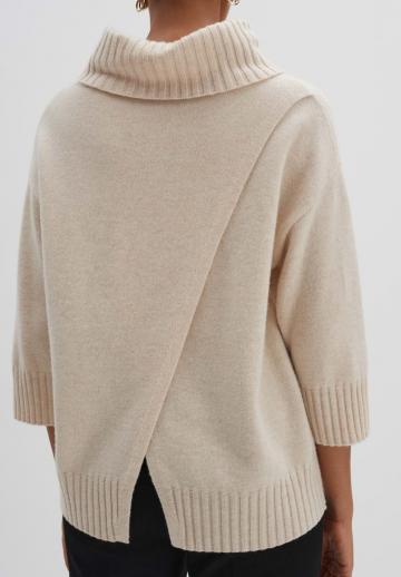 Пуловер с рукавом три четверти