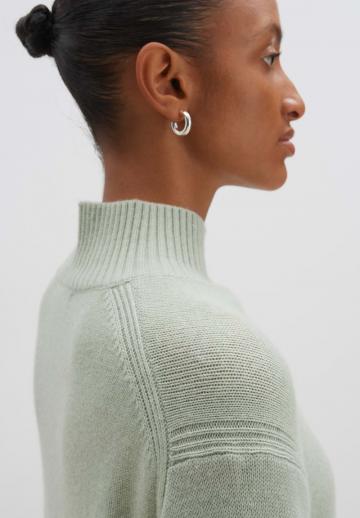 Длинный пуловер