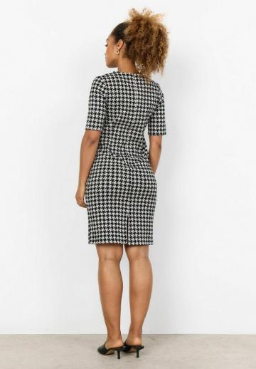 Короткое платье