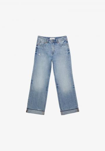 Прямые джинсы