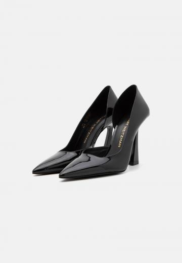 Туфли на высоком каблуке