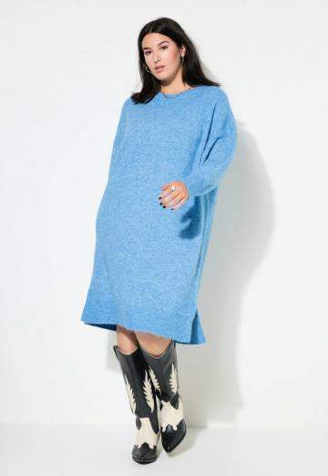 Вязаное платье