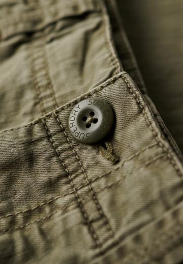 Брюки с накладными карманами