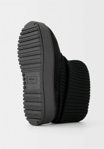 Зимние ботинки