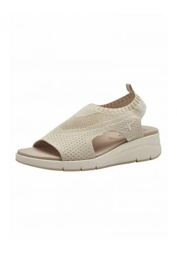 Босоножки на танкетке