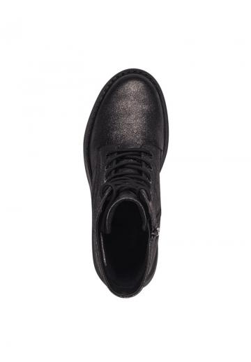 Ботинки на шнуровке