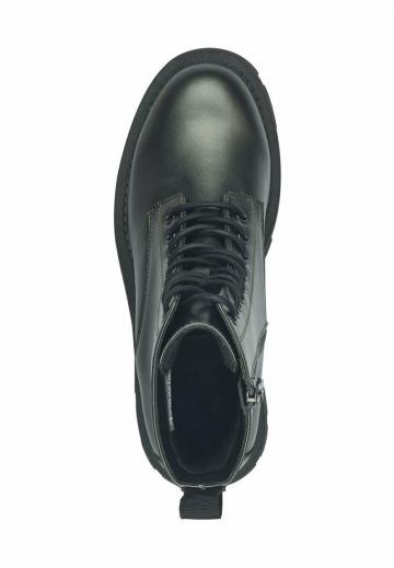 Ботинки на шнуровке