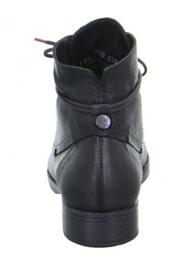 Ботинки на шнуровке