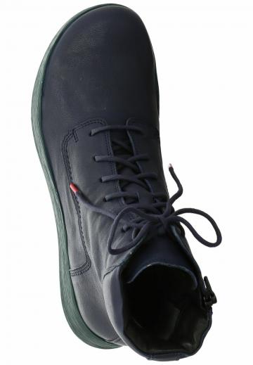 Ботинки на шнуровке