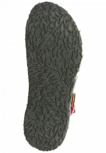 Босоножки на танкетке