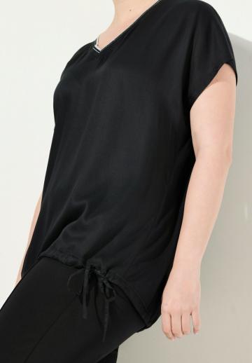 Атласная блузка