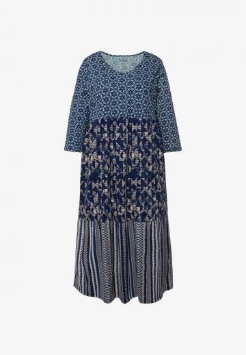 Вязаное платье