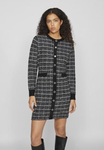 Вязаное платье