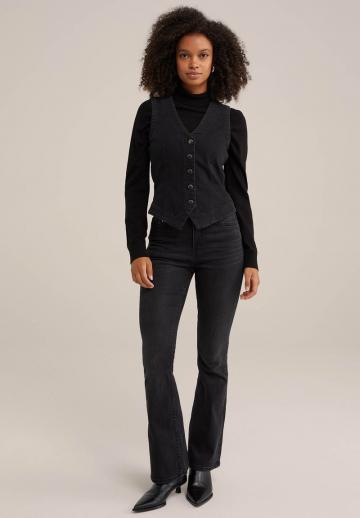 Джинсовая жилетка