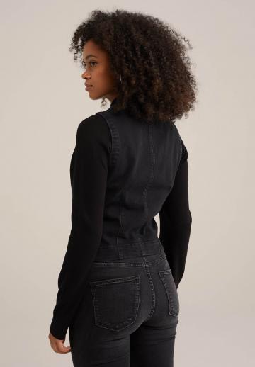 Джинсовая жилетка