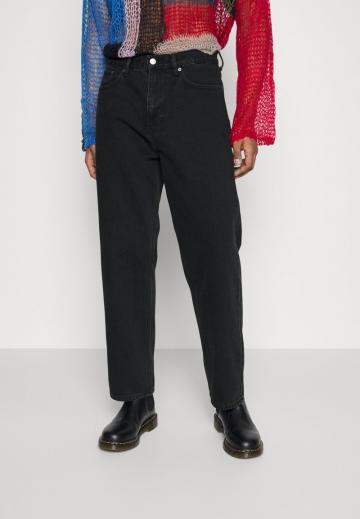 Свободные джинсы