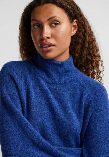 Вязаное платье