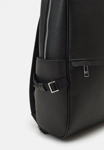 Кожаный рюкзак