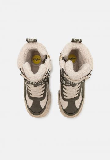 Зимние ботинки