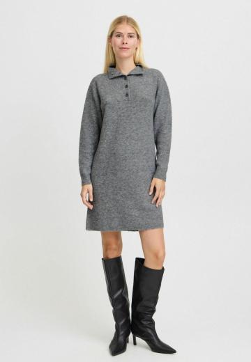 Вязаное платье