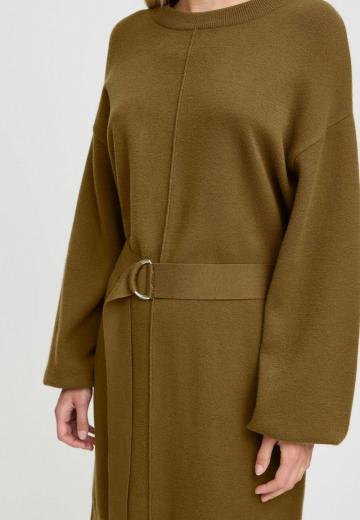 Вязаное платье