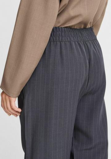 Прямые брюки