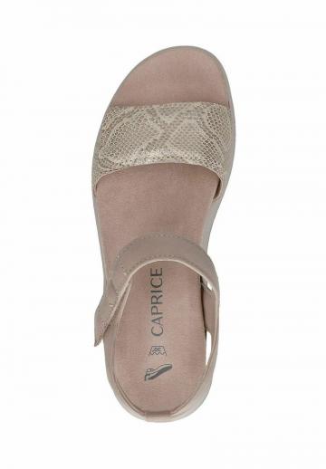 Босоножки на танкетке