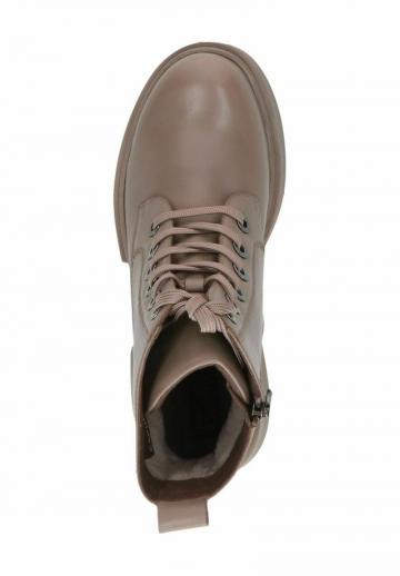 Ботинки на шнуровке