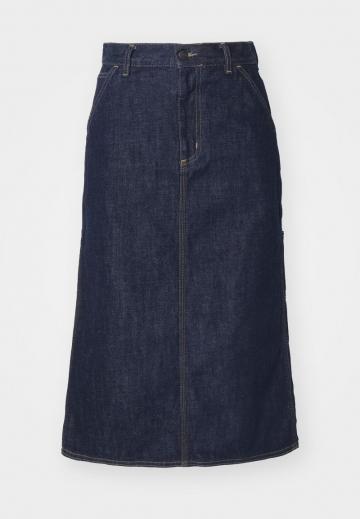 Юбка с накладными карманами