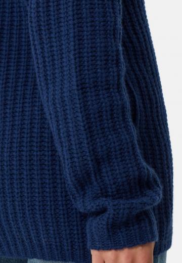 Длинный пуловер