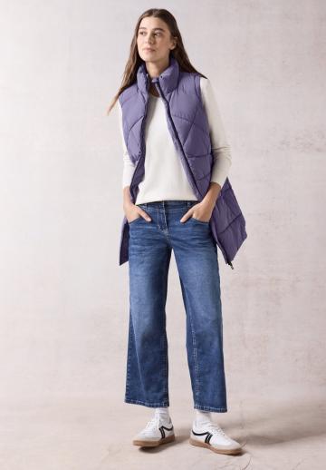 Длинный жилет