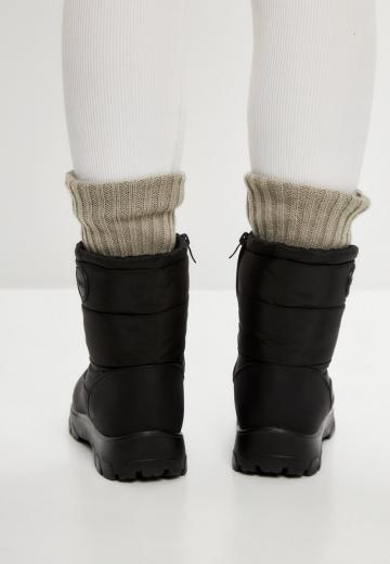 Зимние ботинки