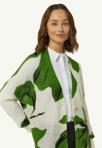 Жаккардовая вязаная кофта