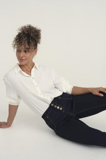 Узкие джинсы