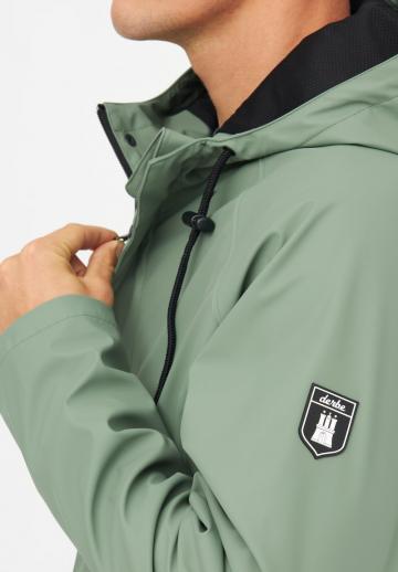 Куртка-дождевик