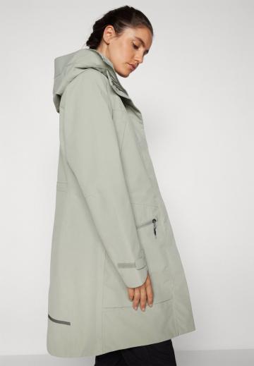 Спортивная куртка