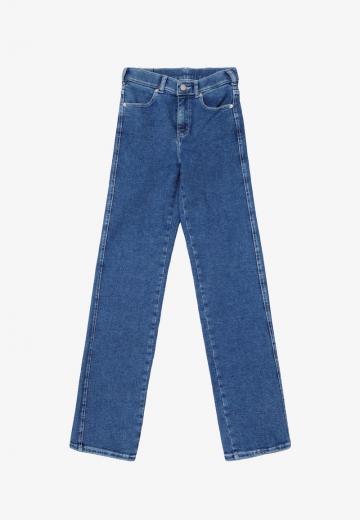 Прямые джинсы