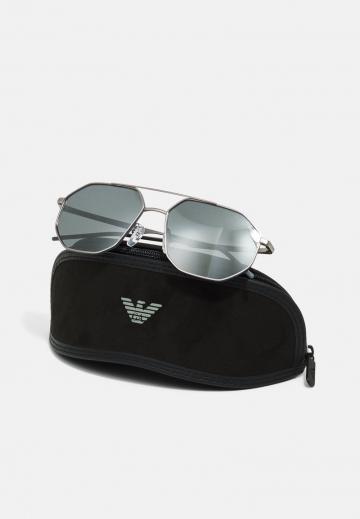 Солнечные очки