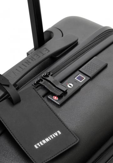 Чемодан на колесах