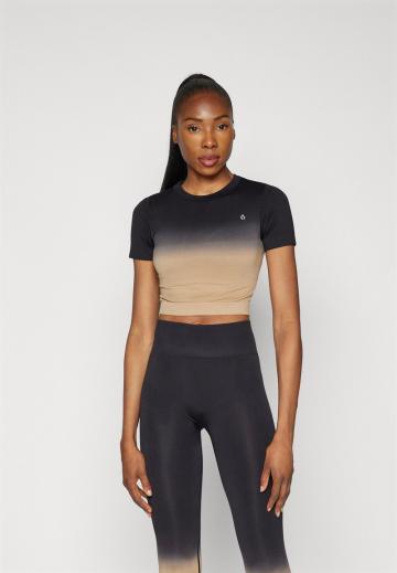 Спортивная майка