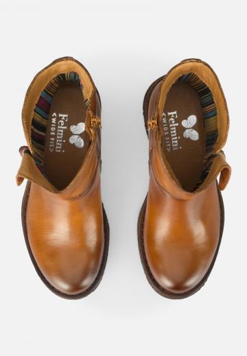 Широкие сапоги