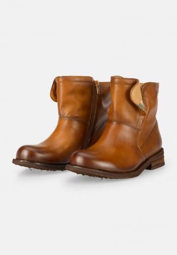 Широкие сапоги