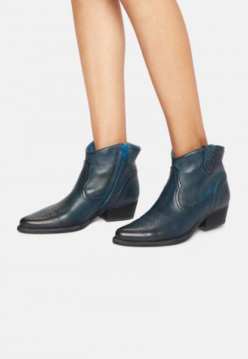 Ковбойские сапожки