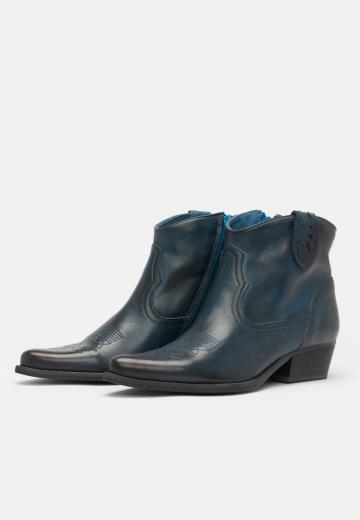 Ковбойские сапожки