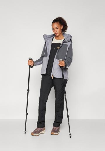 Спортивная куртка