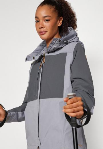 Спортивная куртка